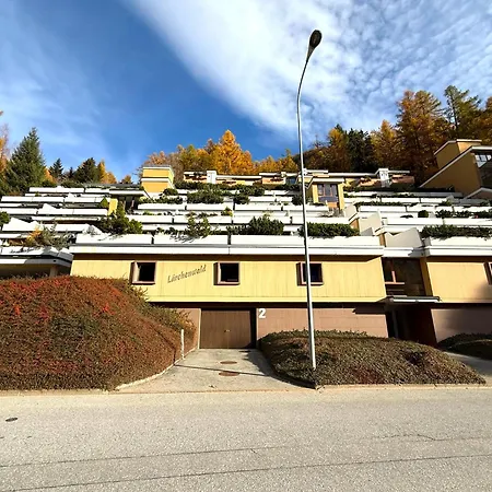 Laerchenwald 1808 アパート